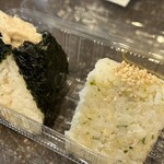 肉そばとおにぎり 一のや - 2025/11/22 テイクアウトで利用。たぬきむすび(240円)
ツナマヨ(240円)