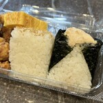 肉そばとおにぎり 一のや - 2025/11/22 テイクアウトで利用。そば屋のからあげ弁当(590円)