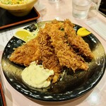 三幸 - サーモンフライ定食