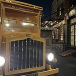 デランシー・ケータリング - バスのようなワゴン