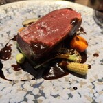 ビズ - ハンガリー産マグレ鴨のロースト