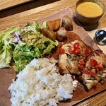 Delicatessen & Cafe ONU - 見た目も味のうち