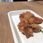 鶏三和 - 料理写真:塩唐揚げ