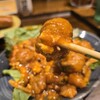 ニユートーキヨー 華琳 - 鶏肉と肉だんごのチリソース