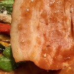 キッチン グリズリー - バラベーコンがベローんと一枚