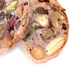 ラトリエ ドゥ プレジール - パン オ フリュイ ルージュ 2014の断面 '14 11月中旬