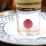 パーラー ローレル - レスパスの中には赤いチョコが。 '14 11月中旬