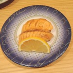 磯のがってん寿司 - とろサーモン炙り