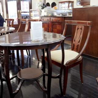 パーラー ローレル_2