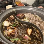 和牛すき焼きしゃぶしゃぶSakura - 