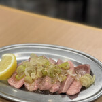 新宿ホルモン焼き だるま - 