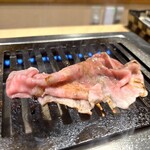 焼肉ももたろう - 