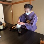 和田金 - 仲居さん