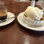 ピッツェリア ファッブリカ 1090 - ピスタチオブリュレ600円