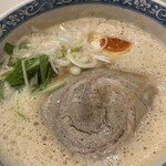京都鶏白湯そば 純 - 着丼　伊勢海老のダシであって伊勢海老そのものが乗っているわけではありません　香りからして食欲をそそります