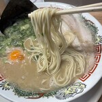 博多豚骨ラーメン　ぶっとび - 