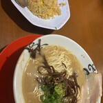 麺屋 八感 - 半チャーハン