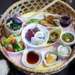 話食庵 - 籠盛り