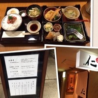 和み酒 仁 - 仁弁当１５００円
                月替りの松花堂弁当です。
                値段以上に手の込んだ、
                和食です。
                蒸し物が最高でした。