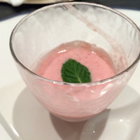 華都飯店 - タピオカ入りいちごのムース