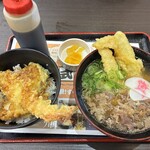 資さんうどん - 料理写真: