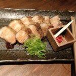 麹蔵 - 鹿児島県産 黒豚炭火焼黒糖たれ