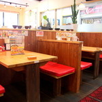 むさし - テーブル席