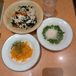 サイゼリヤ - 注文③：キャロットラペ---税込200円　➡爽やかな人参サラダでオレンジの風味がします！　　/　　注文④：柔らか青豆の湯サラダ---税込200円　➡青豆の自然な甘み！　　/　　注文⑤：ワカメのサラダ---税込350円　➡自然の恵みを味わうサラダ！