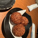 トマト餃子房 - ごま団子