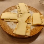 江戸前 寿司儀 - いつの間にかチーズクラッカーがｗ
