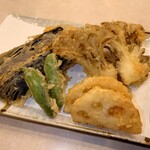 江戸前 寿司儀 - 天婦羅盛合せ