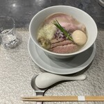 宍道湖しじみ中華蕎麦 琥珀 - 中華蕎麦《塩〉特上　　　　　1600円