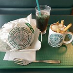 ラッキーピエロ - 