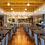 彩 - 会場（昼）