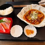 さかなやま 本場 - 鱈の木の子あんかけ、お刺身盛り合わせ　1000円