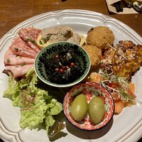 パージナ イタリアン ファイアワークス プラス カフェ ～薪焼きイタリアンとワイン～ - 
