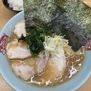横浜ラーメン 町田家_0