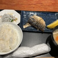 魚坐 - サバ定食（ご飯お代わり可）
                    1000円