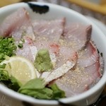 海鮮丼 日の出 - 