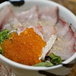 海鮮丼 日の出 - 