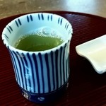 Sushi Chuu - 最初のお茶です