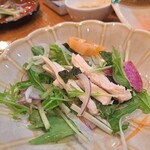 奈良の酒蔵全部呑み うまっしゅ - 蒸し鶏の胡麻サラダ