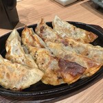 もつ鍋　岩本 - もつ餃子