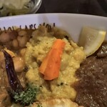 ハイ，ハウ アー ユー - 豆イエロー(中央)