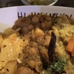 ハイ，ハウ アー ユー - 豆レッド(中央)