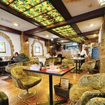 スパゲッ亭チャオ - ザ・昭和の香りが漂う内装のお店です