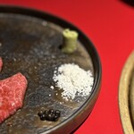 和牛とタン 焼肉 とみ - 