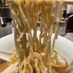 そらのいろ - 中太ちぢれ麺