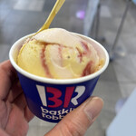 サーティワンアイスクリーム - 料理写真:バナナアンドストロベリー（レギュラー・カップ）