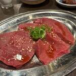 炭火焼肉屋台 たじま屋 - 